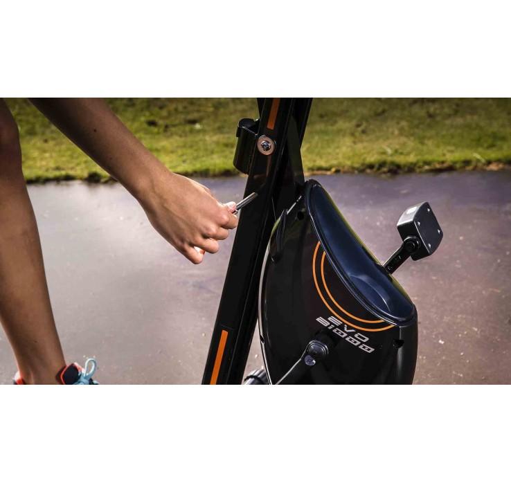 Bicicleta Estática BH EVO B1000 YF1000