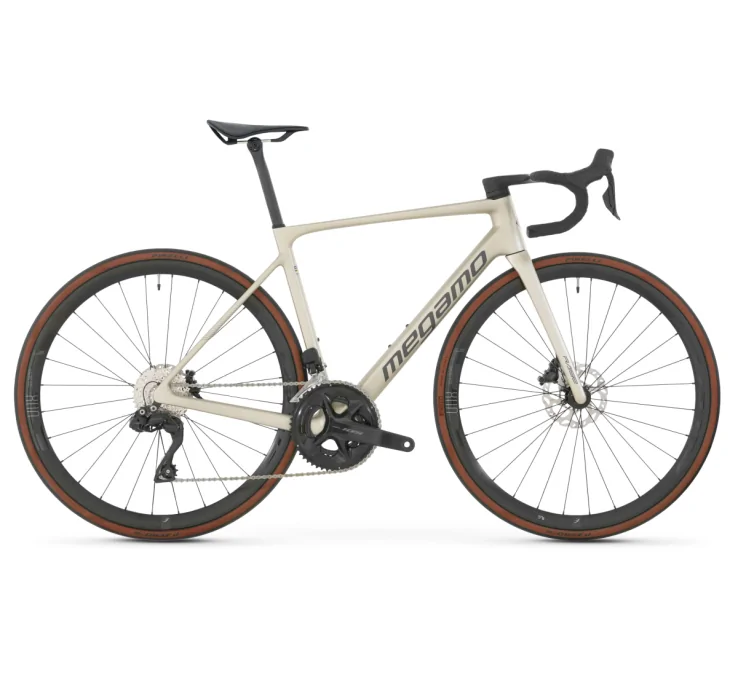 Bicicleta de carretera carbono Shimano 105 Di2 12v