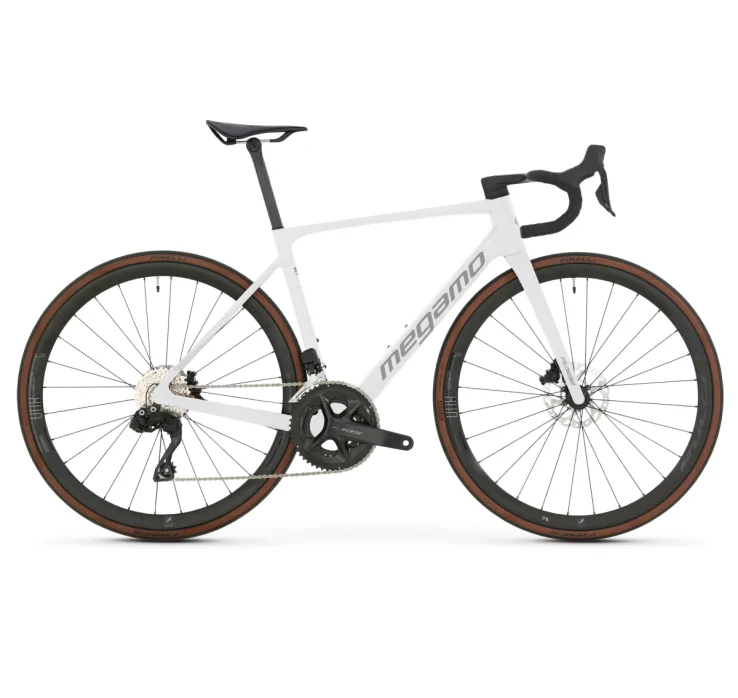Bicicleta de carretera carbono Shimano 105 Di2 12v