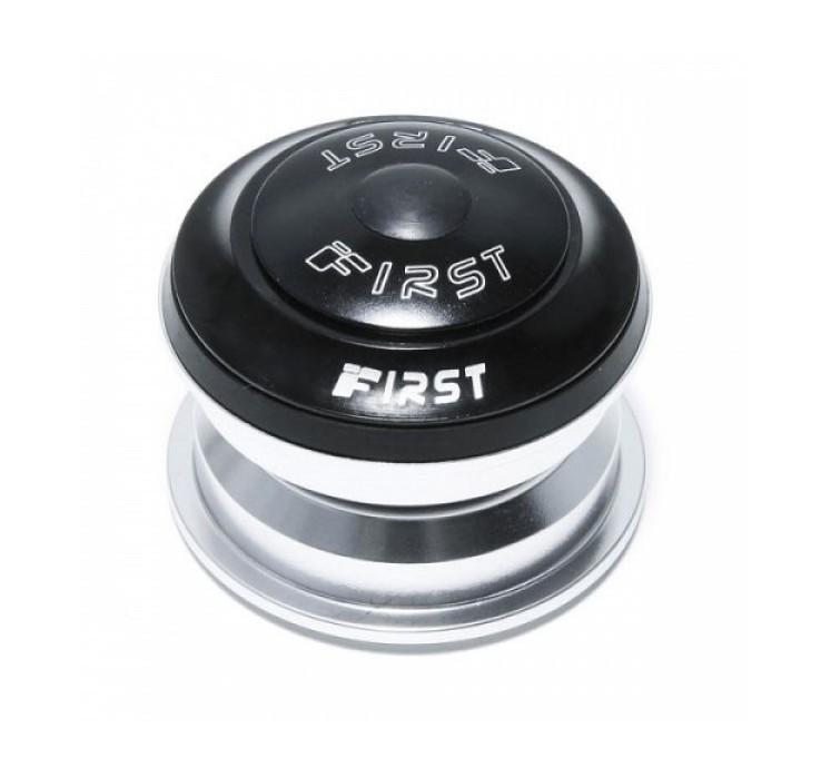 Dirección First semi-integrada