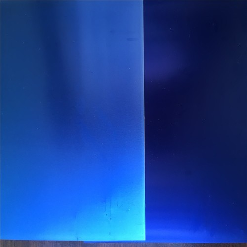 Azul oscuro-Azul claro