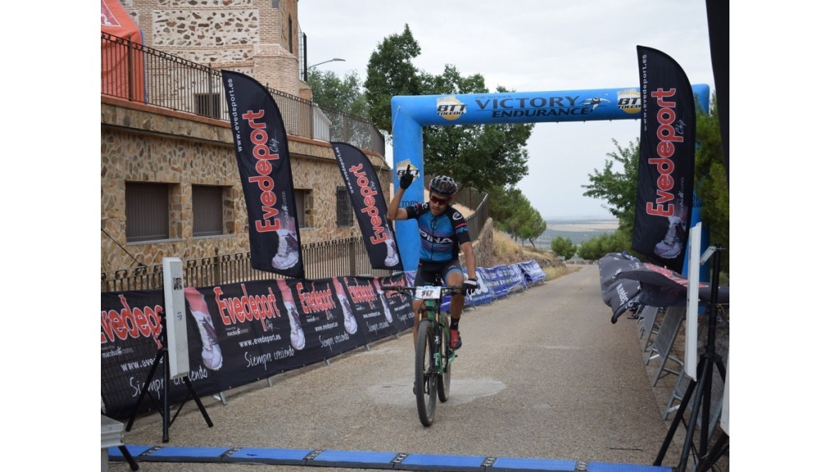 VICTORIA DE LUIS ALBERTO EN EL MARATÓN PEÑAS NEGRAS 2017 EN MORA (TOLEDO)