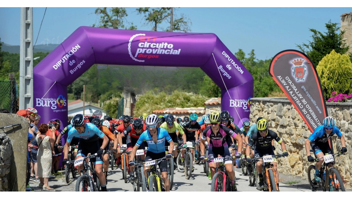 El Equipo Fuente del Moro PINA Triunfa en la Copa de Burgos con Daniel Lorca en lo más alto del podio
